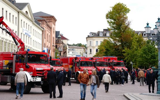 Spezialfahrzeuge in Wiesbaden übergeben
