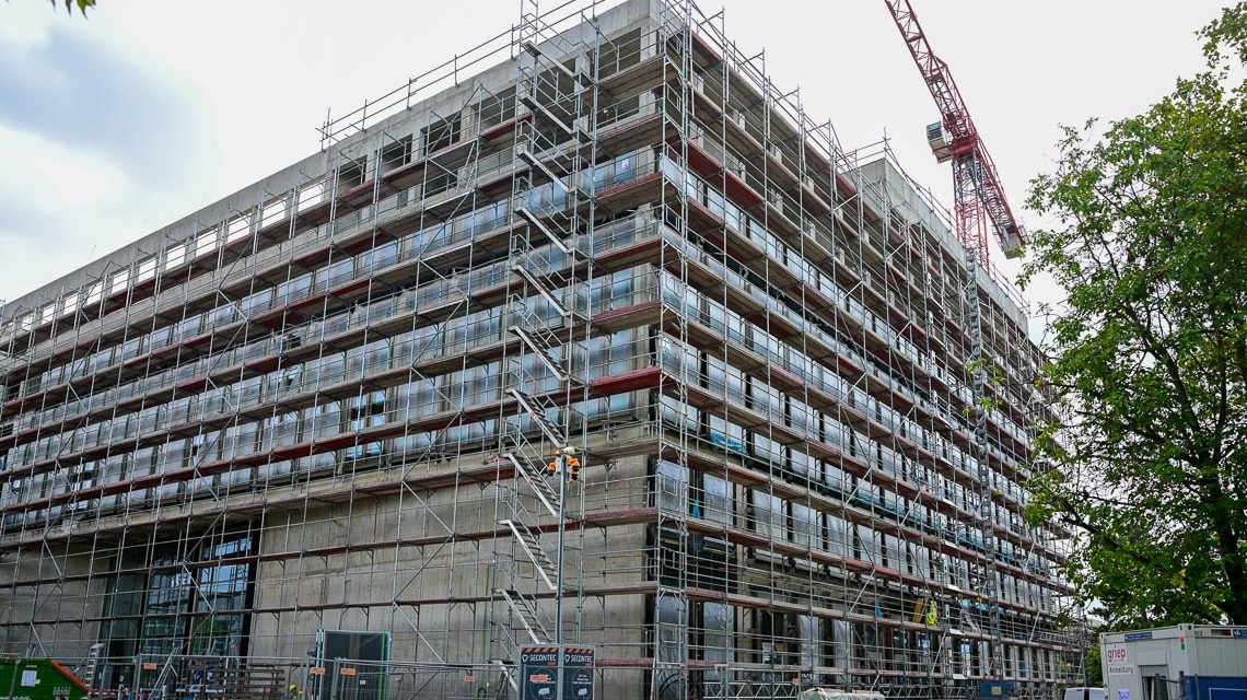 R+V Versicherung, neues Bürogebäude in der Abrahan Lincon Straße 13, Richtfest