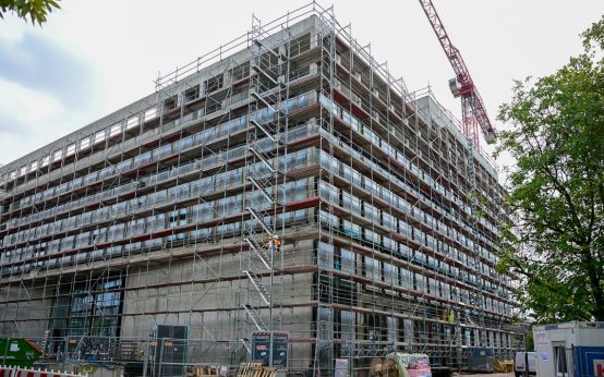 R+V Versicherung, neues Bürogebäude in der Abrahan Lincon Straße 13, Richtfest