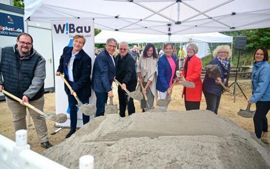 n.n., Christoph Golla, Gert-Uwe Mende, Andreas Guntrum