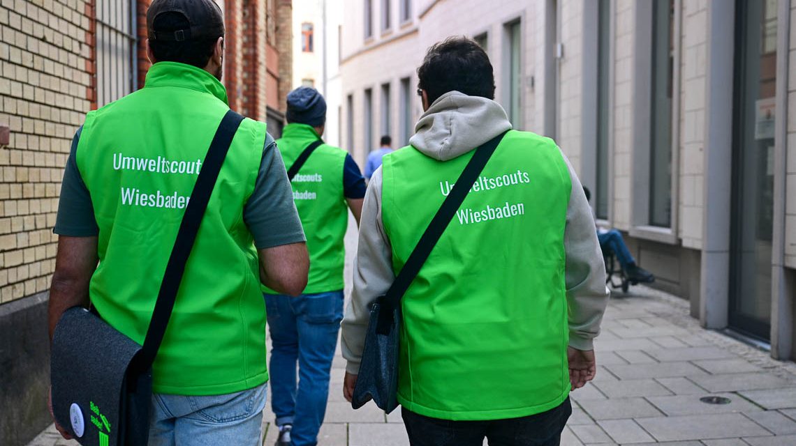 Umweltscouts , seit heute unterwegs im historischen Fünfeck.