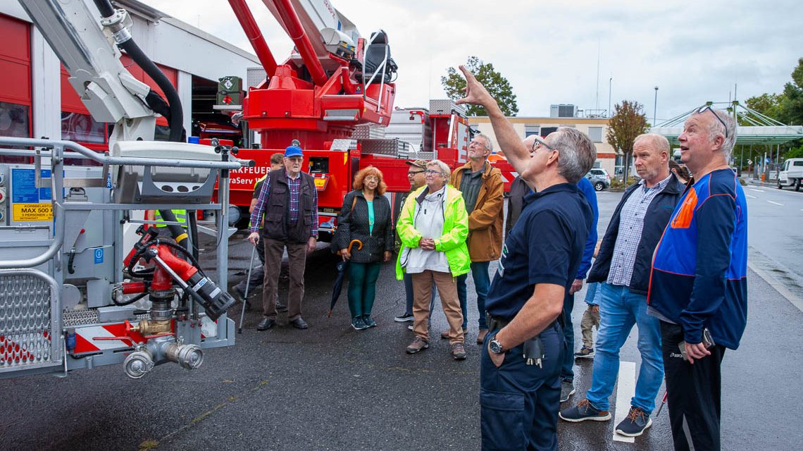 Besichtigung der Werksfeuerwerk auf im Infraserv Industriepark.