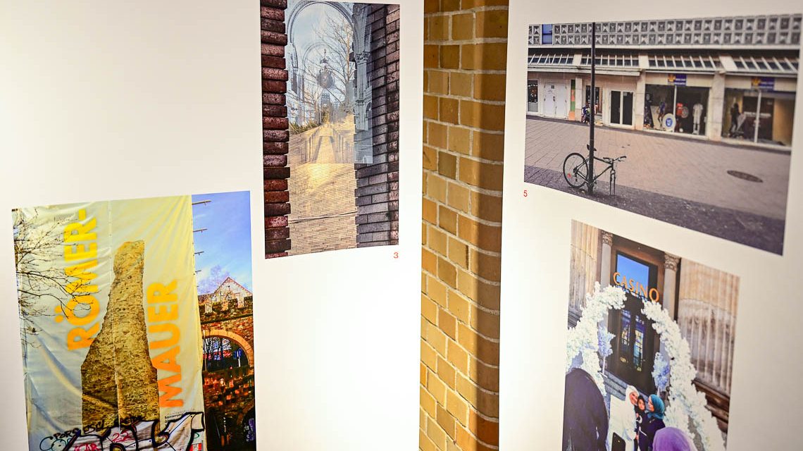 Bilder der Ausstellung „Heiße Quellen“ im Stadtmuseum.