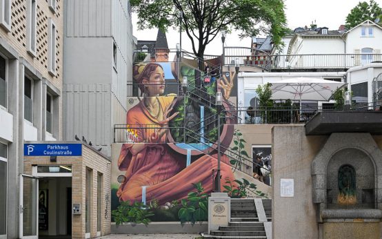 Schützenhoftreppe nach Fertigstellung der Wandmalerei.