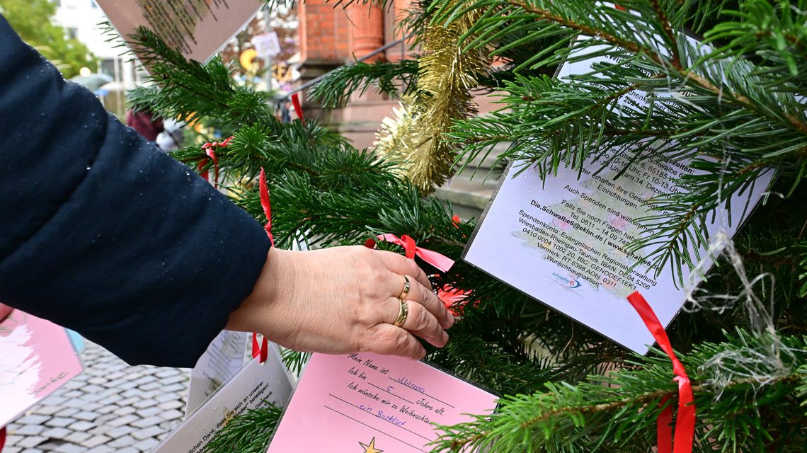 Wunschbaum-Aktion des Evangelischen Dekanat.
