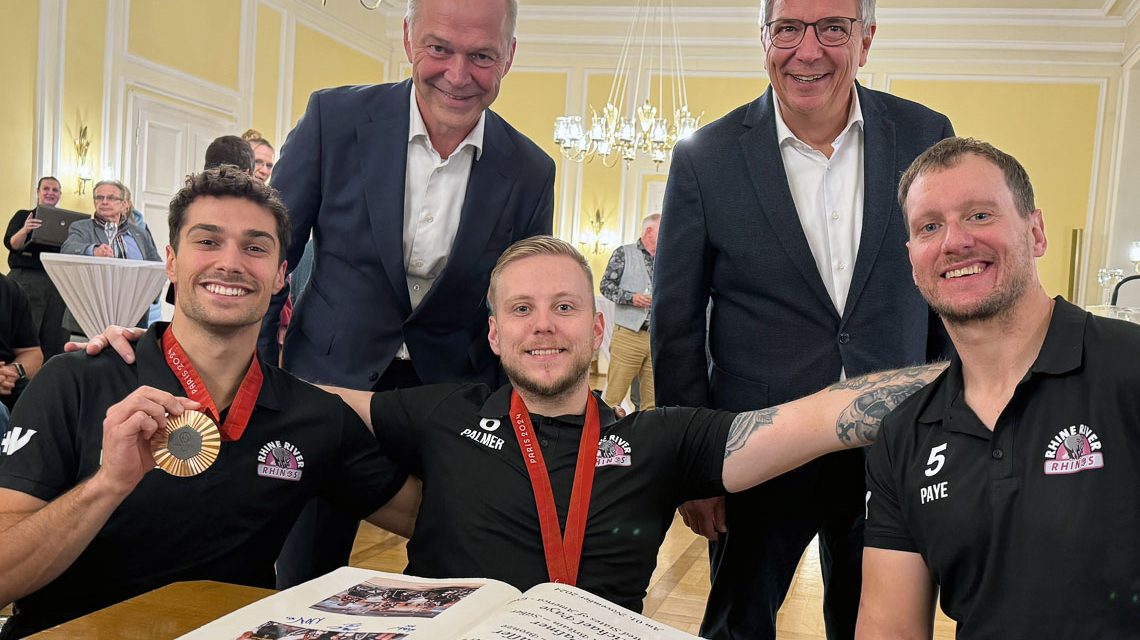 Drei Spieler, drei Teams und eine Basis: die Rhine River Rhinos in Wiesbaden. Rathausempfang.