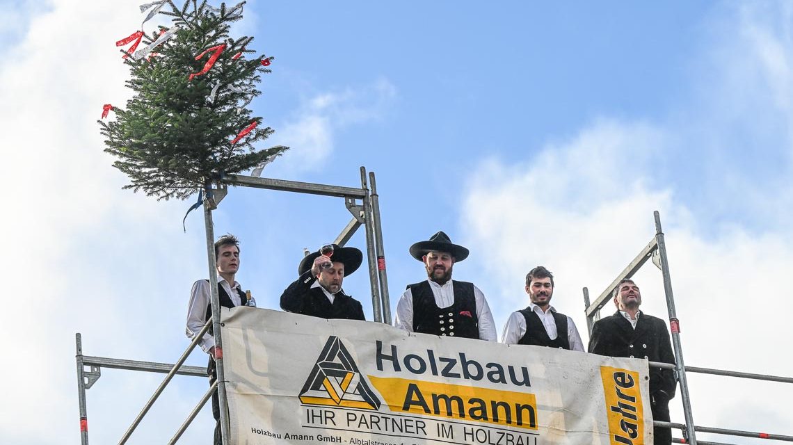 Richtfest für den Erweiterungsbau der Grundschule Bierstadt.