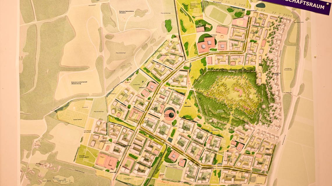 Für das neue Stadtquartier und die Gestaltung des Landschaftsraumes kürte das Preisgericht am 31. Oktober den Entwurf der Büros Studio Wessendorf (Stadtplanung) und DLA Landschaftsarchitekten Bittkau-Bartfelder PartGmbB (Landschaftsplanung) zum Sieger