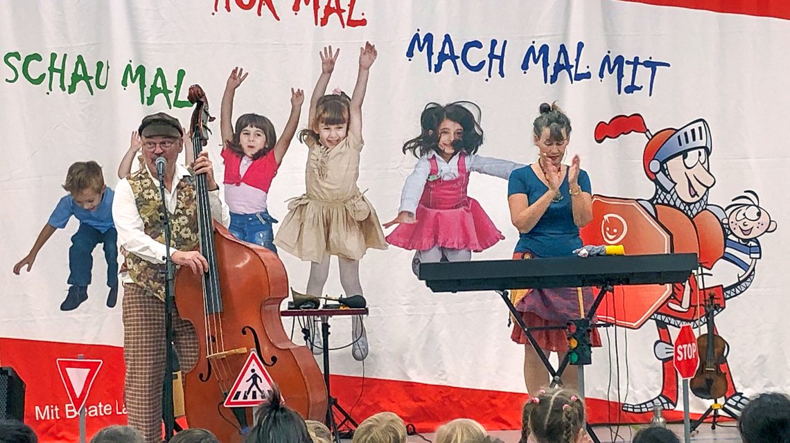 Musikalische Musikalische Verkehrserziehung Konzert an der Goetheschule.