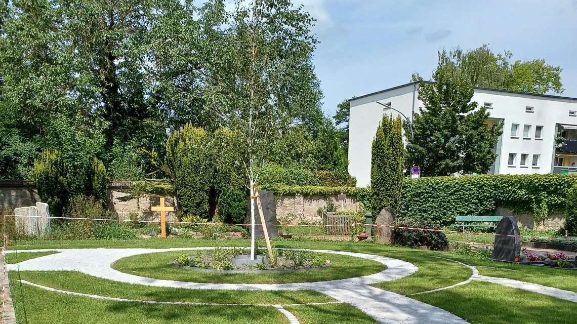 Friedhof Schierstein, Baumgrab für Urbane.