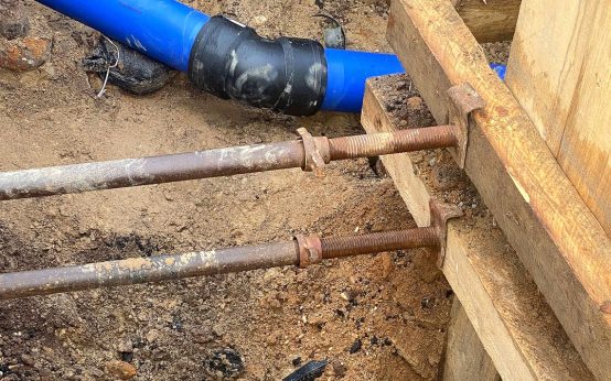 Tiefbauarbeiten, Baustelle Rheinstraße Fernwärmeleitung erfolgreich verlegt.