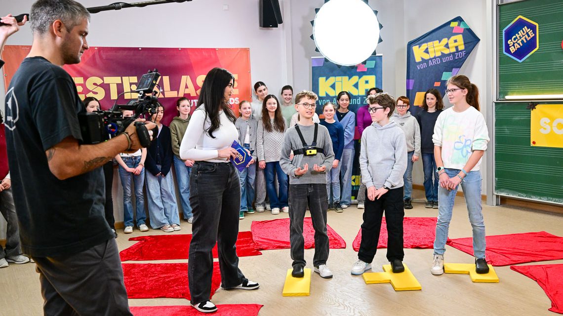 Dreharbeiten zu „Die beste Klasse Deutschlands" im Leibnitz-Gymnasium Wiesabden.