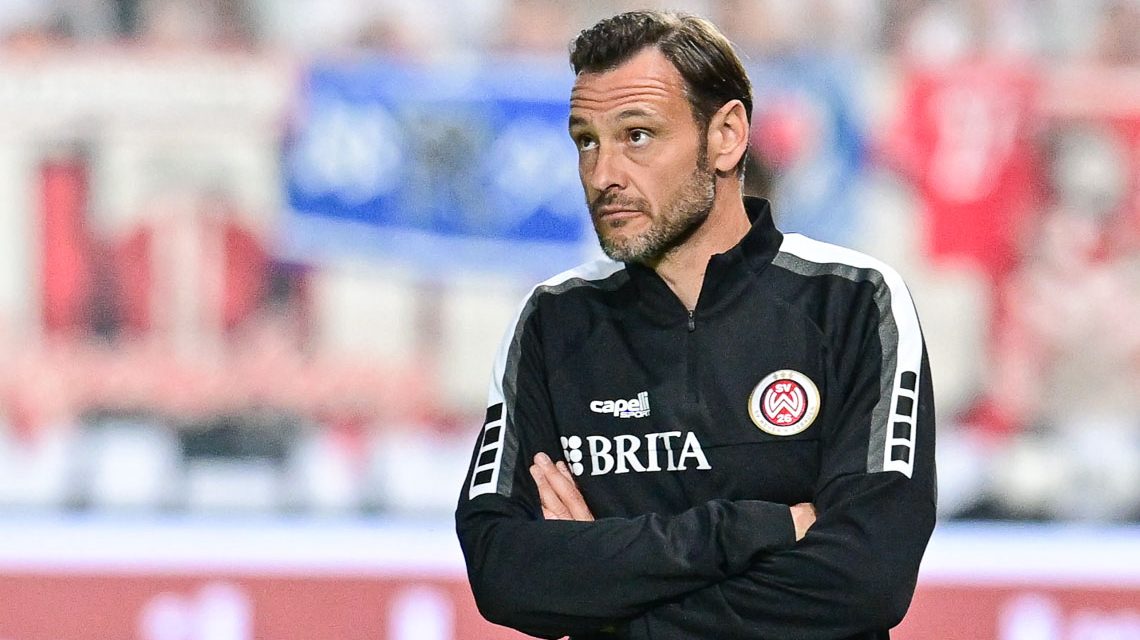 Nils Döring kann zufrieden sein. Der SVWW besiegt die Offenbacher Kickers mit 4:0.