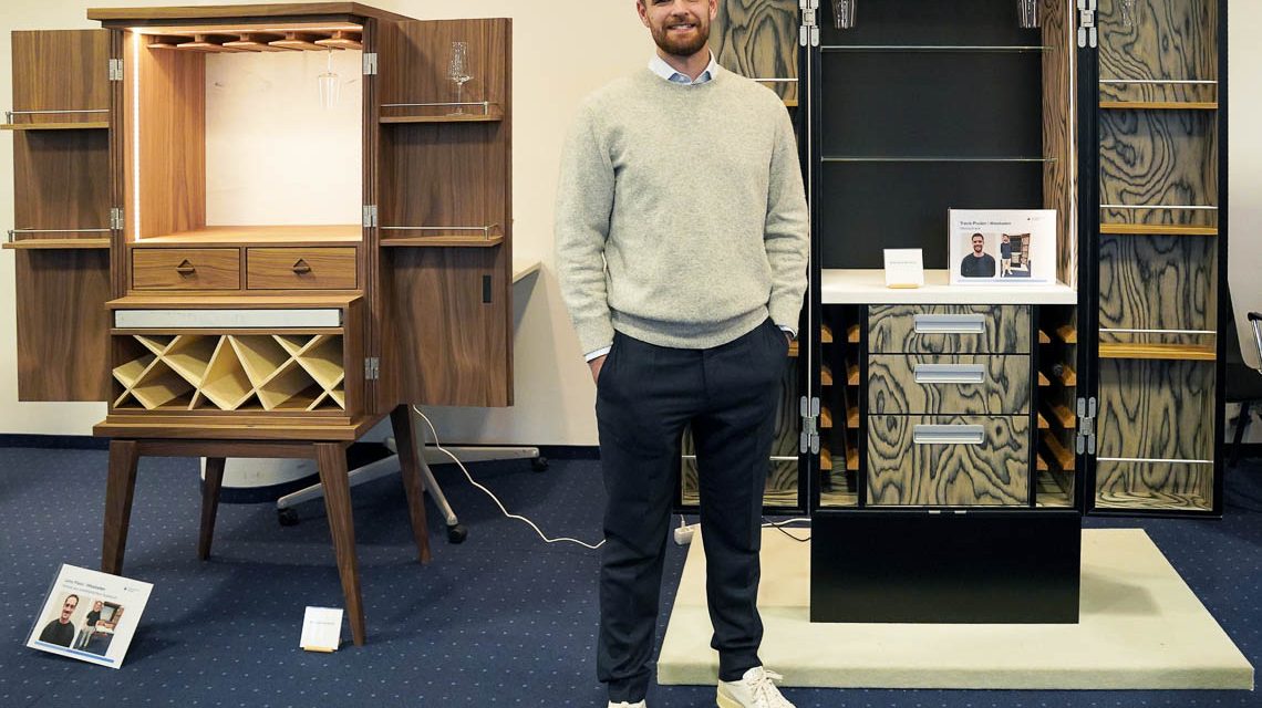 Travis Pruden und sein „Meisterstück": Ein Barschrank.