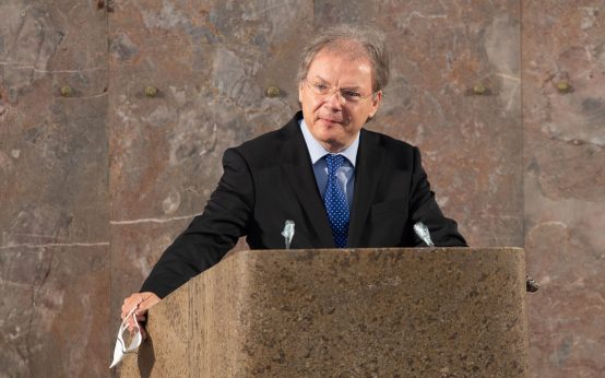 Dr. Bernd HEIDENREICH, Stadtrat (CDU) im Magistrat der Stadt Frankfurt, bei seiner Rede, Dr. h.c. Friede Springer erhaelt den Freiheitspreis der Friedrich-Naumann-Stiftung in der Paulskirche Frankfurt,