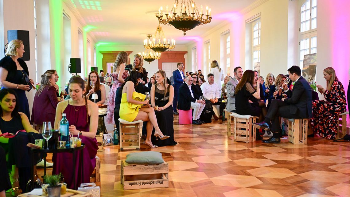 Fete Terroir: Rheingau. Riesling. Herkunft im Glas. Acht Lagen, acht Geschichten.