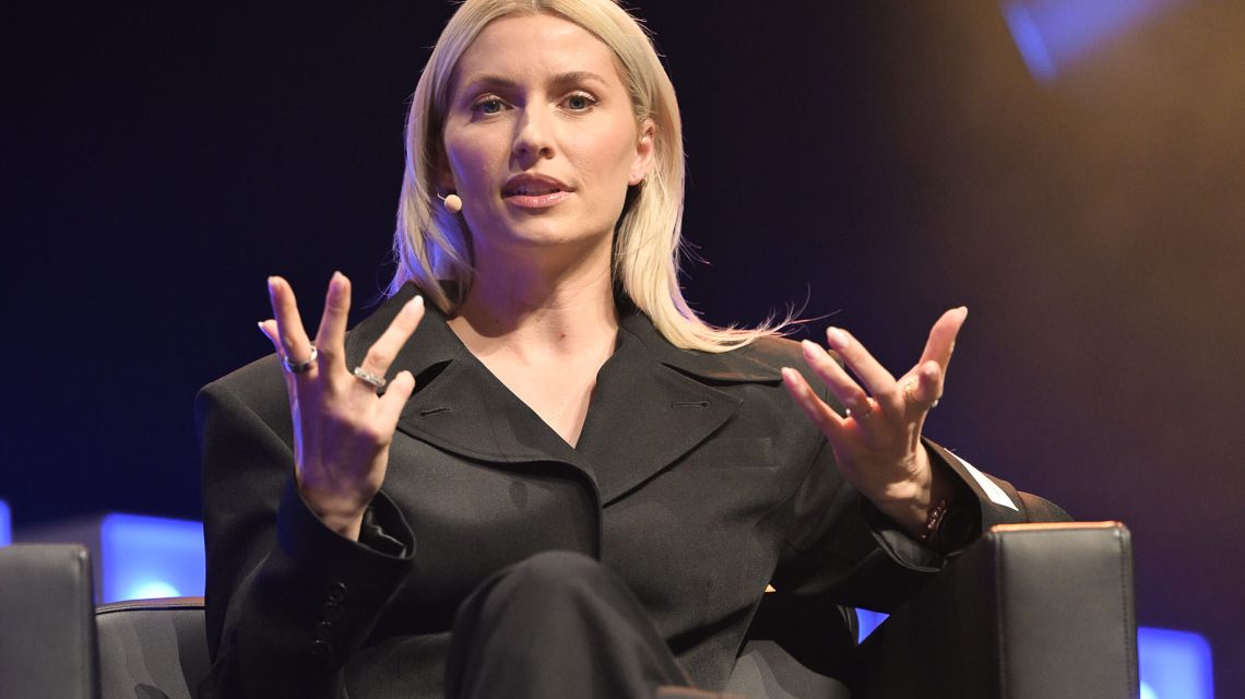 Lena Gercke bei der Founder Summit: Gründerin des Jahres, ihr erster Award.
