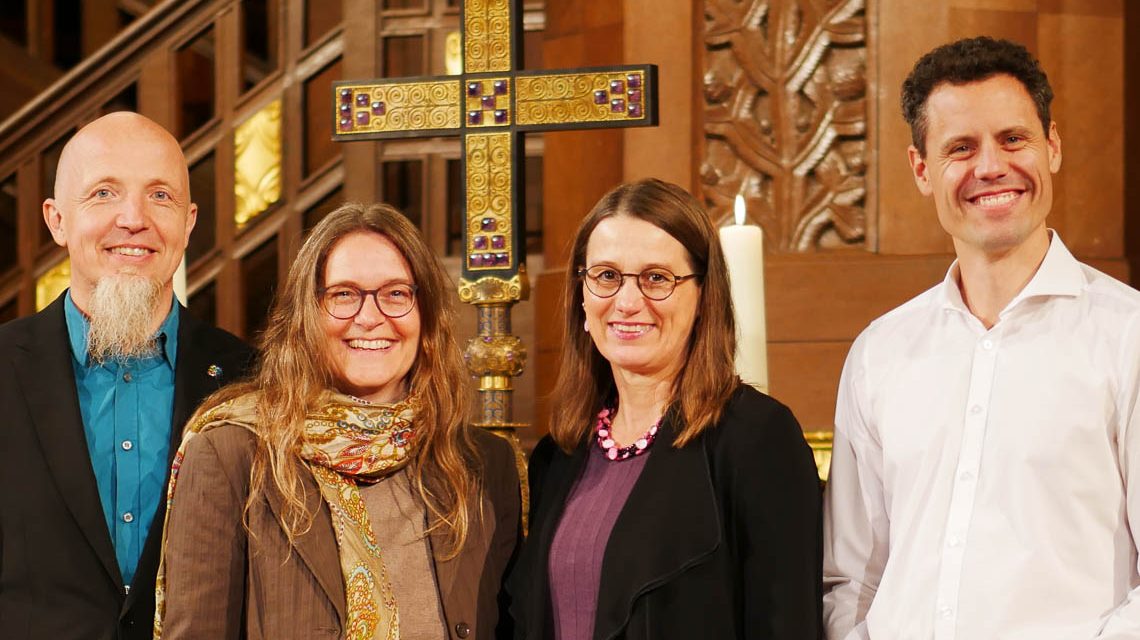 Das Pfarrteam der Martin-Luther-Gemeinde (von links): Johannes Merkel, Nicole Oehler, Ursula Kuhn und Johannes Lösch in der Lutherkirche.