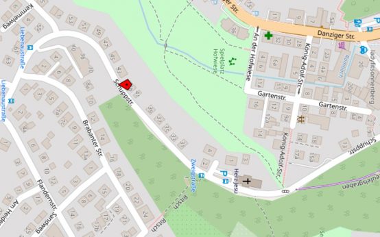 Schuppstraße in Sonnenberg wegen Wasserrohrbruch nehmen Busse umleitung.