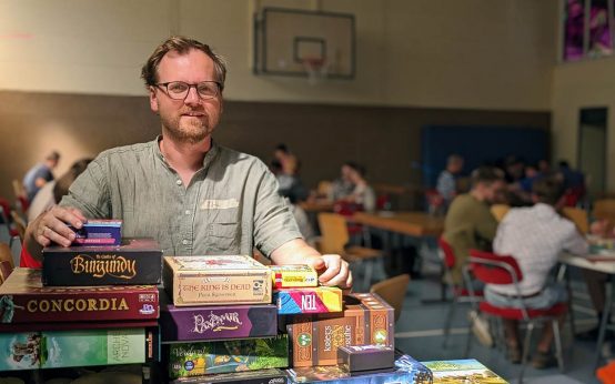 Letzter Brettspieltag im KulturKaufHaus Biebrich. Verein verschenkt Spiele.