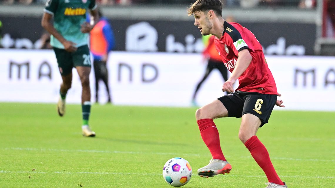 Archivfoto, Gino Fechner im Spiel gegen SSV Jahn Regensburg.