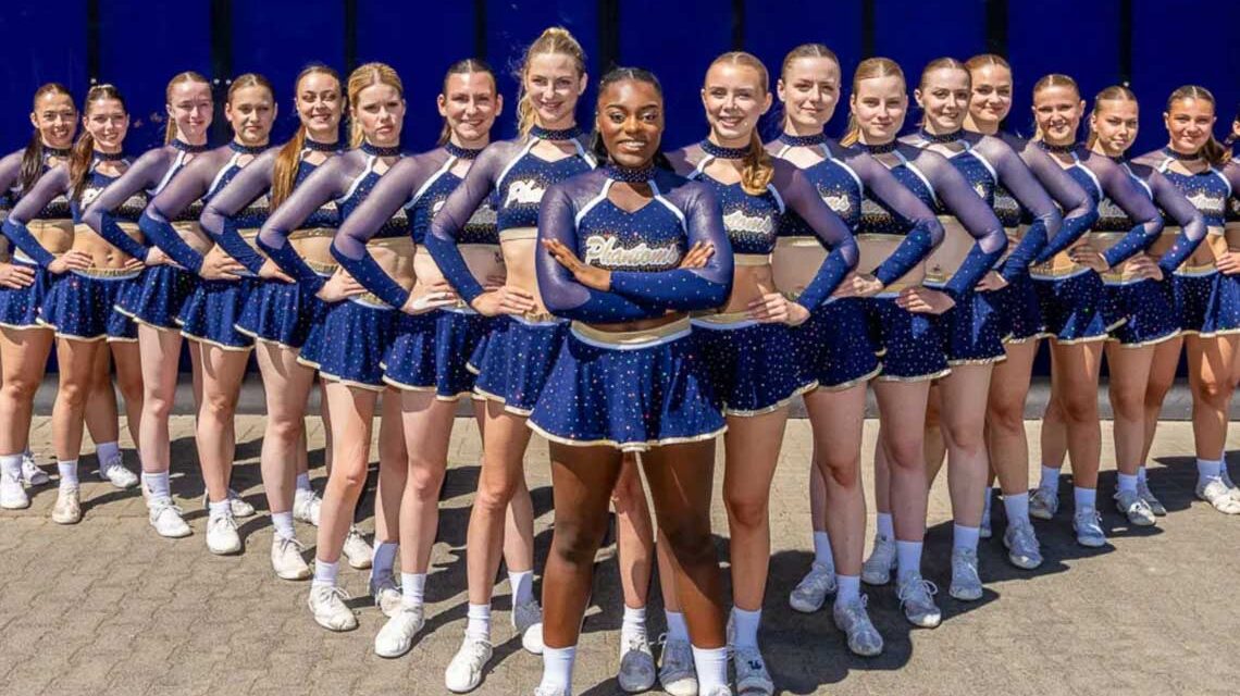 Phantoms Cheerleader möchten zur WM und sammeln Geld.