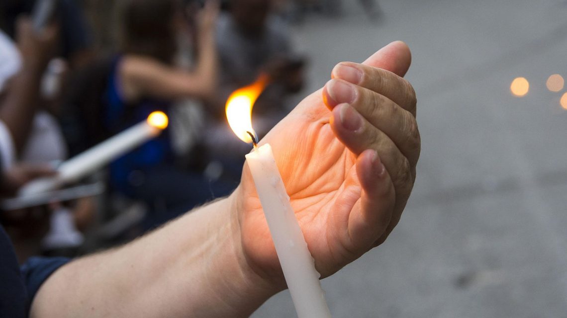 Symbolfoto Mahnwache, Rahma Ayat