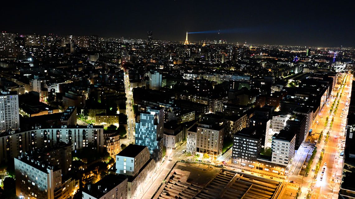 Blick auf Paris vom Hotel Too