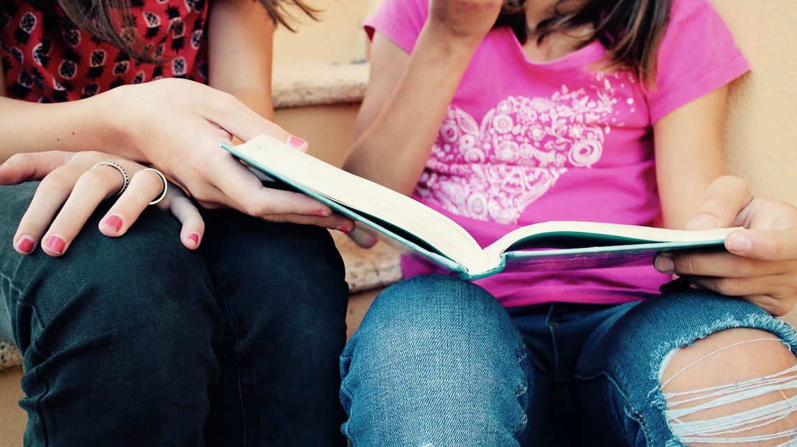 Deutsch, Englisch, Französisch ... zweisprachiges Vorlesen.