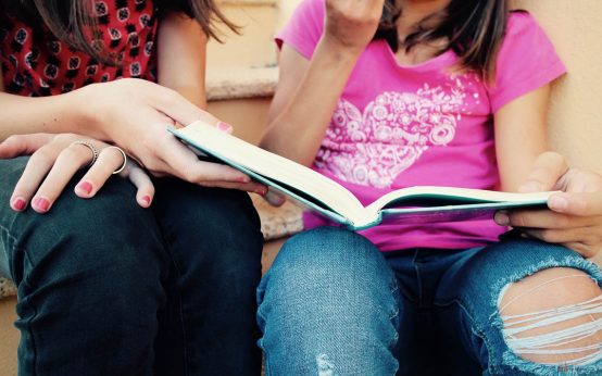 Deutsch, Englisch, Französisch ... zweisprachiges Vorlesen.