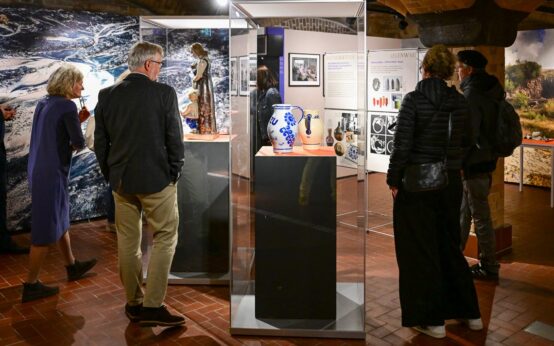Ausstellungseröffnung Westerwälder Steinzeug.