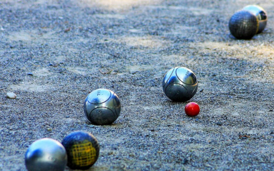 Boule spielen auf dem Luisenplatz, ein letztes Mal am 4. Nivember.