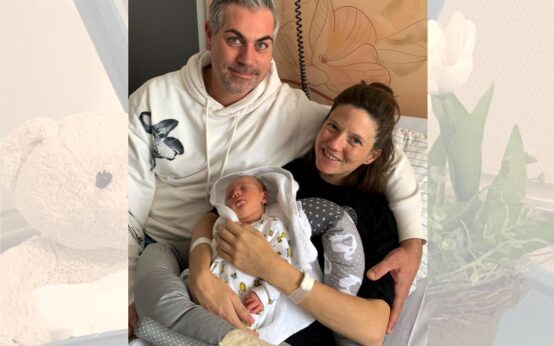 Innige Momente nach der Geburt: Daniel und Joana Horne mit dem kleinen Lio.