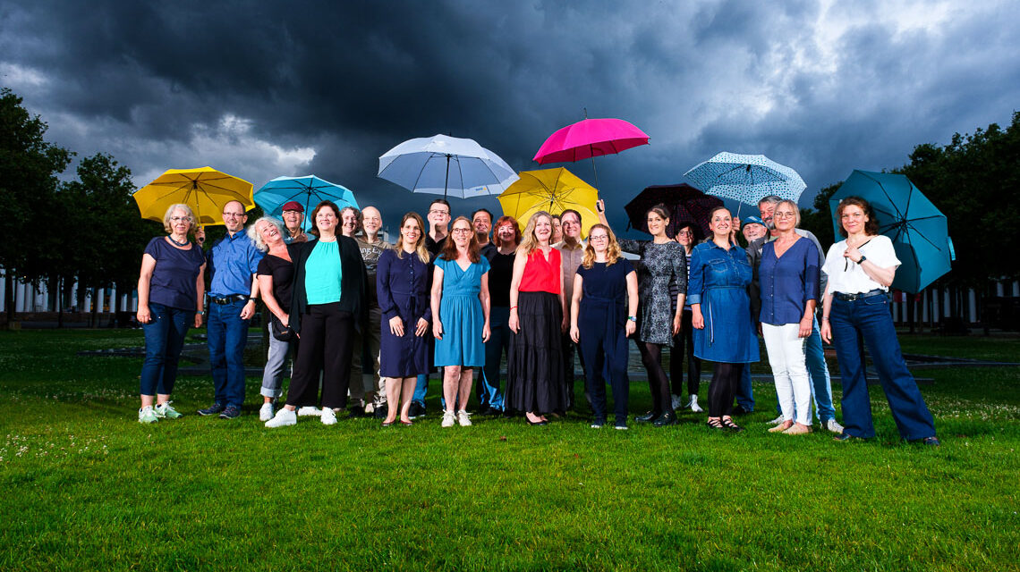 Der PopJazzChor, am 31. Oktober in der Musikbibliothek der Stadtbibliothek Wiesbaden.