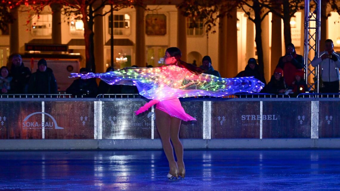 Dance Academy bei der Eröffnung vn Wiesabden on ice.