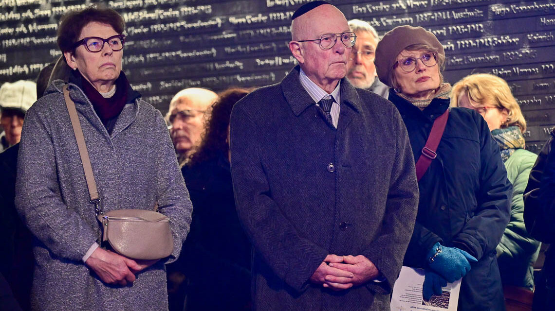 Dr. Jakob Gutmark bei der Gedenkveranstaltung auf dem Michelsberg a 9. November. Reichsprogromnacht