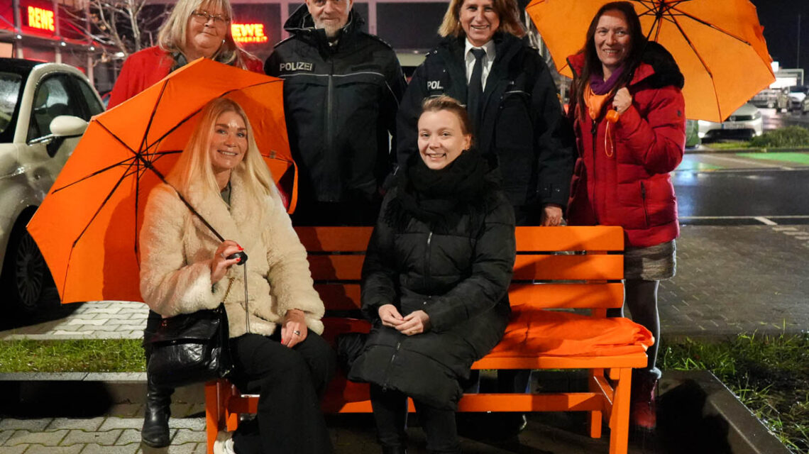 Orange-Day, Polizei und Reduit machen Gewalt gegen Frauen öffentlich sichtbar.