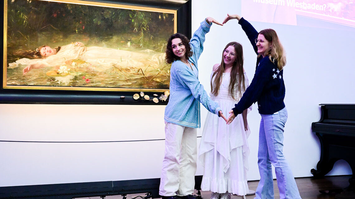 Tylor Swift bringt jinge Besucher ins Museum Wiesbaden.