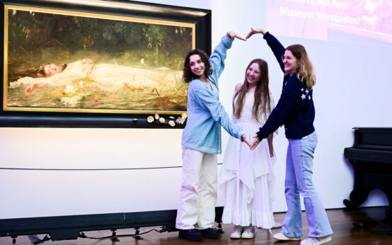 Tylor Swift bringt jinge Besucher ins Museum Wiesbaden.