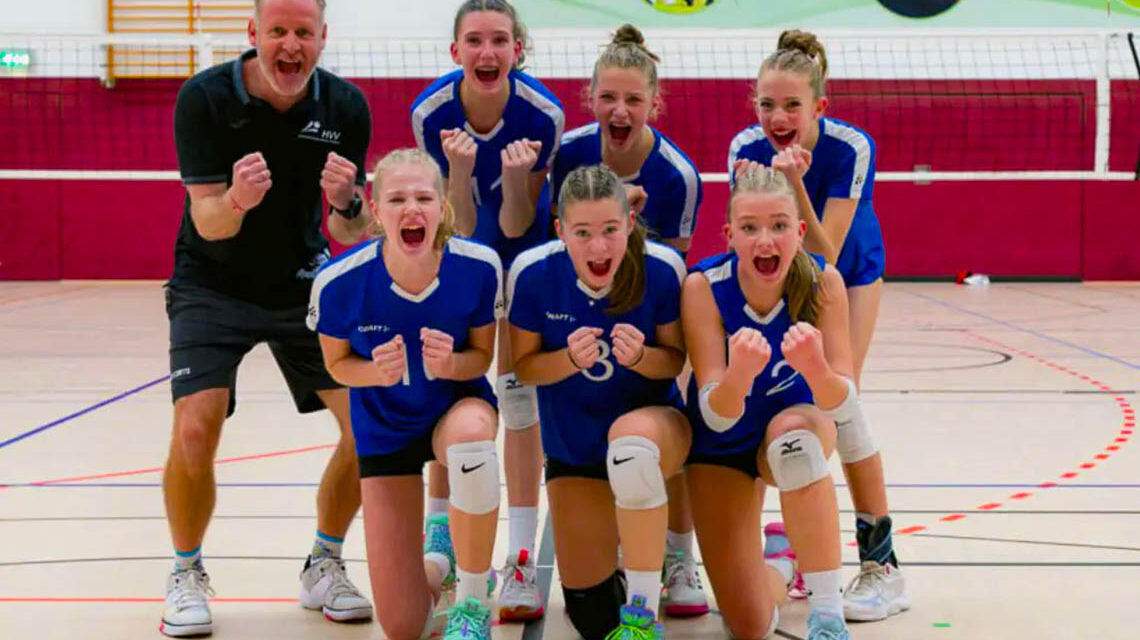 Volleyballteamn der Elly-Heuss-Schule