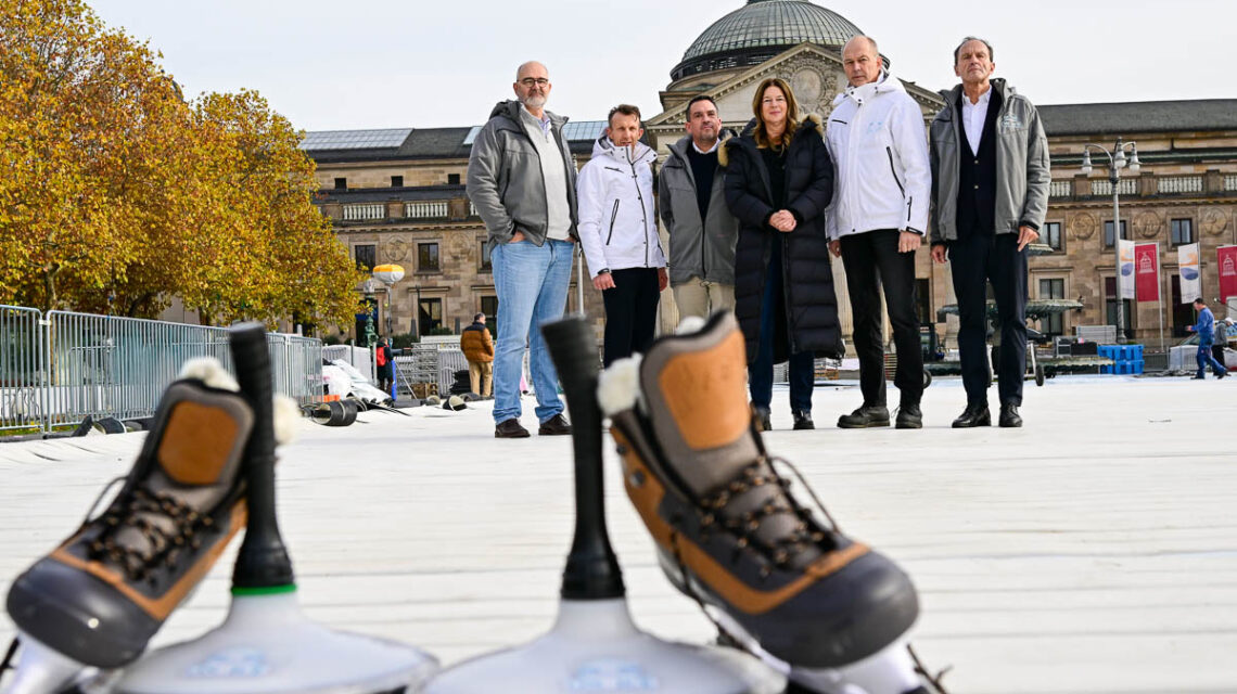 Wiesbaden on Ice, die Vorbereitungen für eine ausgelassene Winterzeit haben angefangen.
