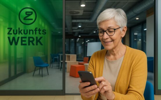 Teilnehmende lernen im Zukunftswerk Wiesbaden den sicheren Umgang mit dem Smartphone.