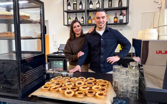 Marianna und Fabio starten durch, im LX Café.