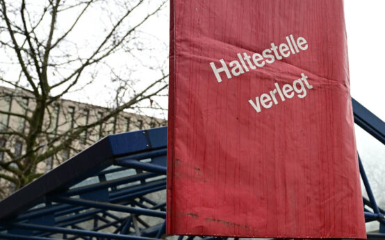 Bushaltestelle verlegt