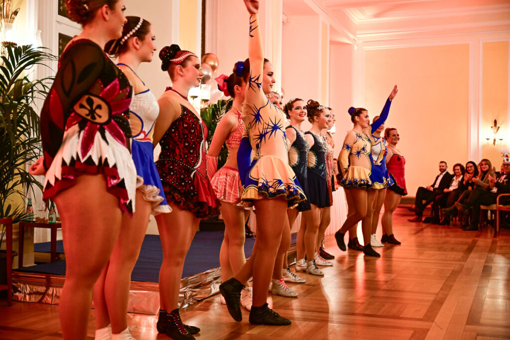 Dacho Stadtgarde bei der Verleihung der Närrischen Orden.