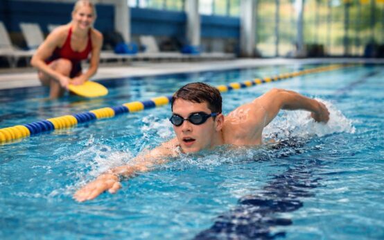 Erwachsenenschwimmkurs