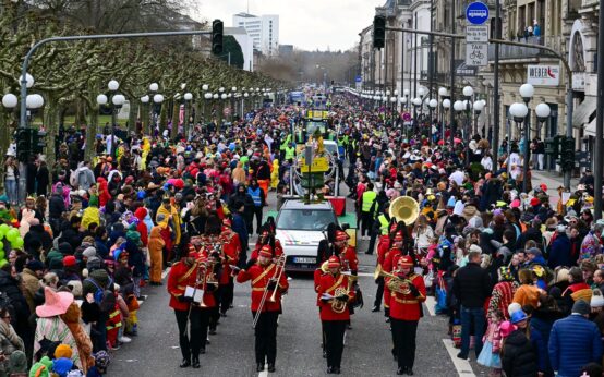 Wilhelmstraße, gefüllt wie eh und jeh