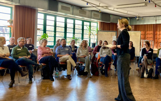 Mehr Miteinander im Alter: AG 71 bündelt Kräfte in Wiesbaden