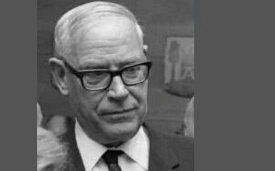 Von Bundesarchiv, B 145 Bild-F024641-0036 / Patzek, Renate / CC-BY-SA 3.0, CC BY-SA 3.0 de, https://commons.wikimedia.org/w/index.php?curid=71941061