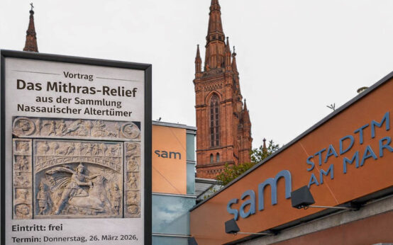 Das Mithras-Relief aus der Sammlung Nassauischer Altertümer zeigt den Moment zwischen Tod und Neubeginn – ein zentrales Motiv antiker Glaubenswelten.